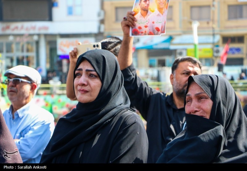 تصاویر: تشییع پیکر سه سرباز شهید پادگان بمپور در رفسنجان