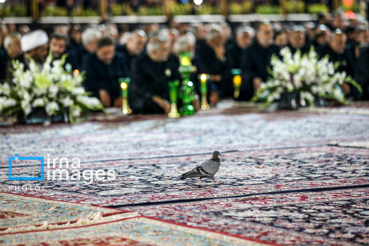 تصاویر: مراسم خطبه‌خوانی شب شهادت امام رضا(ع) در حرم مطهر رضوی