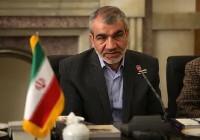 کدخدایی: نامه‌ای که احمدی نژاد را نفر سوم انتخابات ۸۸ اعلام می‌کرد، جعلی بود / در انتخاباتی که شورای نگهبان، هئیت‌های اجرایی و مراجع نظارتی دیگر حضور دارند، «شعبده بازی» معنی ندارد / نمایندگان نامزد‌های معترض به رهبر معظم انقلاب گفته بودند ۸ نفر از اعضای شورای نگهبان جانبداری کرده‌اند؛ نباید به افراد تهمت زد / نظارت استصوابی، حداقل‌ها را روشن می‌کند؛ رفتار نمایندگان کنونی در بررسی صلاحیت آن‌ها مدنظر قرار می‌گیرد