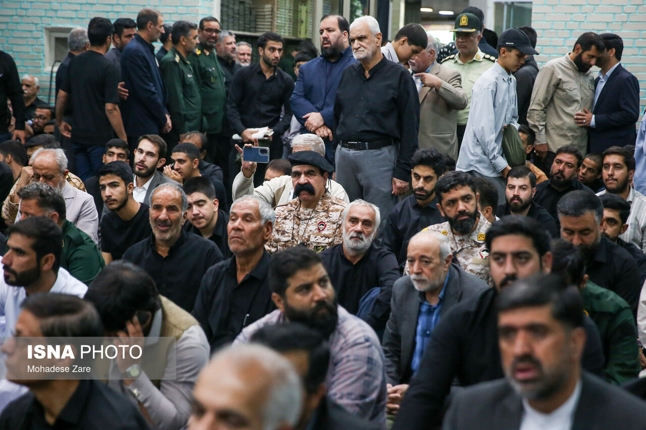 تصاویر: تشییع پیکر مطهر سردار شهید «حسین ظریفی»، فرمانده قرارگاه سجاد سراوان در مشهد