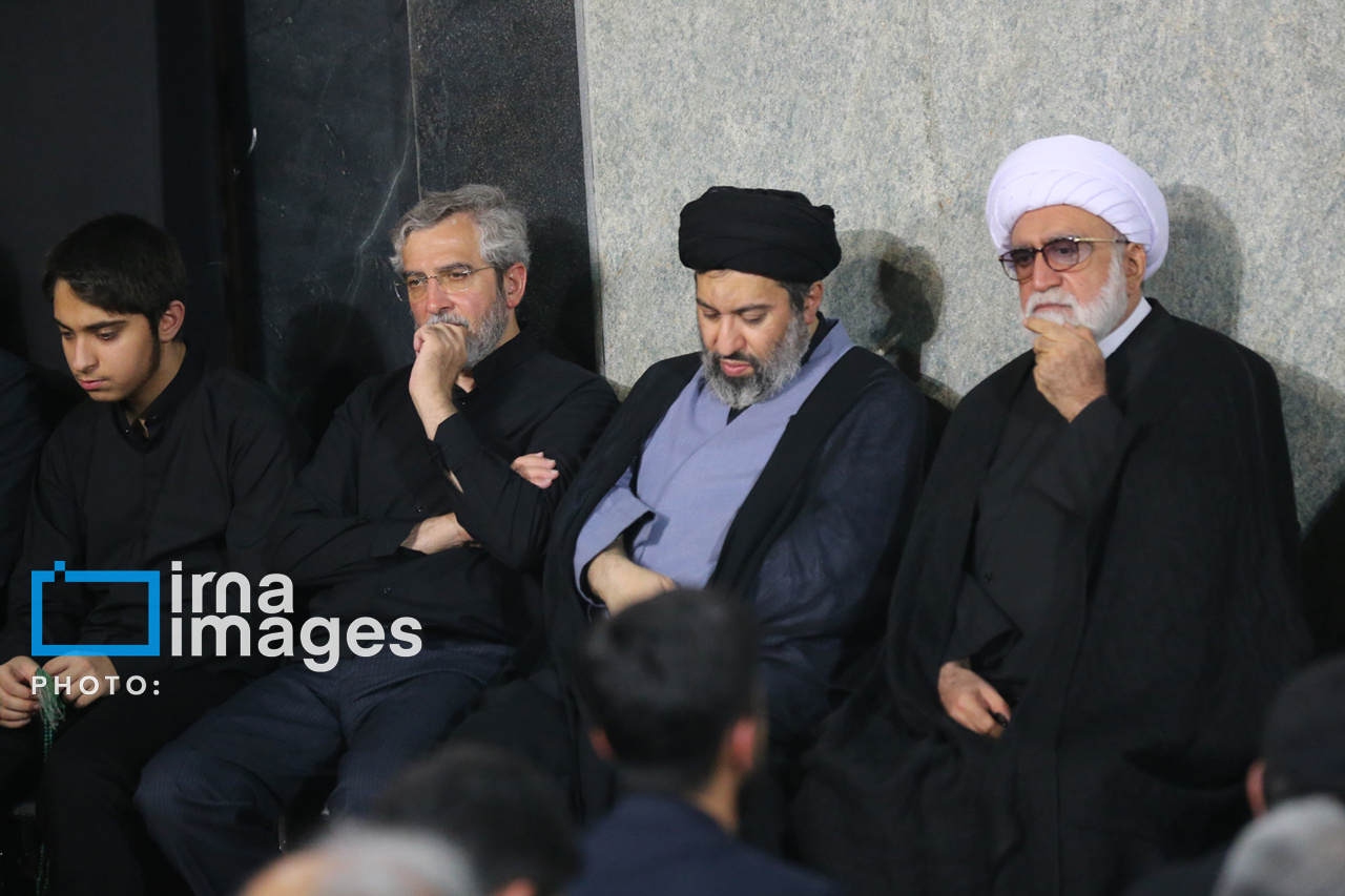 تصاویر:  فرزندان رهبر شهید انقلاب در مراسم بزرگداشت مشهد