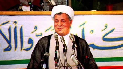 خاطرات آیت الله هاشمی رفسنجانی، ۱ مهر ۱۳۷۷: امام جمعه آمل درمورد اقدامات فائزه، مثل ترویج دوچرخه ‎سوارى تذکر داد؛ به ایشان گفتم، مخالفت با مباحات اسلام ضرر دارد، نه اجازه بهره‌گیرى از مباحات