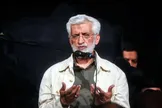 انتقاد شدید مهدی محمدی، مشاور قالیباف از جلیلی: می‌گوید «مذاکره کردند، بعد جنگ شد و بعد آقا شهید شدند»؛ او خودش می‌داند که دارد خلاف می‌گوید؛ اگر مذاکره‌ای شده، با اجازه رهبری شهید بوده / چرا الان این حرف‌ها را می‌زنند؟ زیرا می‌خواهند اگر فردا درگیری‌ای رخ داد، بگویند مذاکره‌کنندگان مقصر آن بودند/ در مورد مذاکرات در دوره این شخص، می‌توانم حرف بزنم، اما سکوت می‌کنم