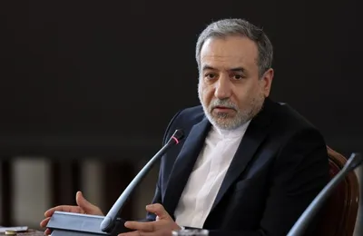 عراقچی: در نیویورک با آمریکایی‌ها هم با واسطه هم بی واسطه، پیام‌هایی رد و بدل شد / پیشنهاد‌های مختلفی روی میز گذاشتیم و مشاجراتی داشتیم / خیال می‌کردند هیولایی که از اسنپ بک ساخته‌اند، آنقدر ما را می‌ترساند که حاضر می‌شویم هر امتیازی را بدهیم / با شرایط جدیدی مواجه هستیم؛ این مسائل باید در شورای عالی امنیت ملی بررسی شود