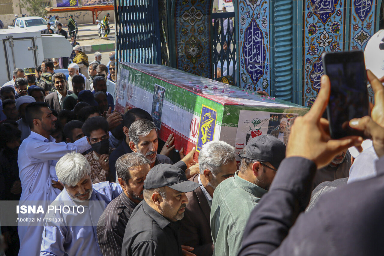 تشییع پیکر شهید «مولوی یوسف گرگیج» - زاهدان