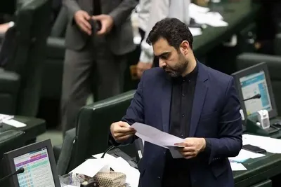 انتقاد یک امام جمعه از مشاور جلیلی: این جنس انقلابی‌نماها، ایران را ملک طلق خود می دانند