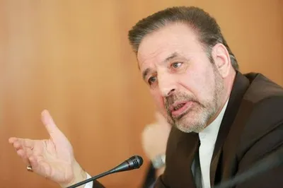واعظی: اطلاع رسانی در باره دلیل استعفای ظریف بماند برای بعد / رفاقتم با جهانگيري عميق‌تر شده / در عمرم عضو گروه‌هاي راست نبوده‌ام؛ حالا مي‌گويند عامل گردش به‌راست رئيس‌جمهور هستم / روحانی دنبال ترمیم کابینه نیست