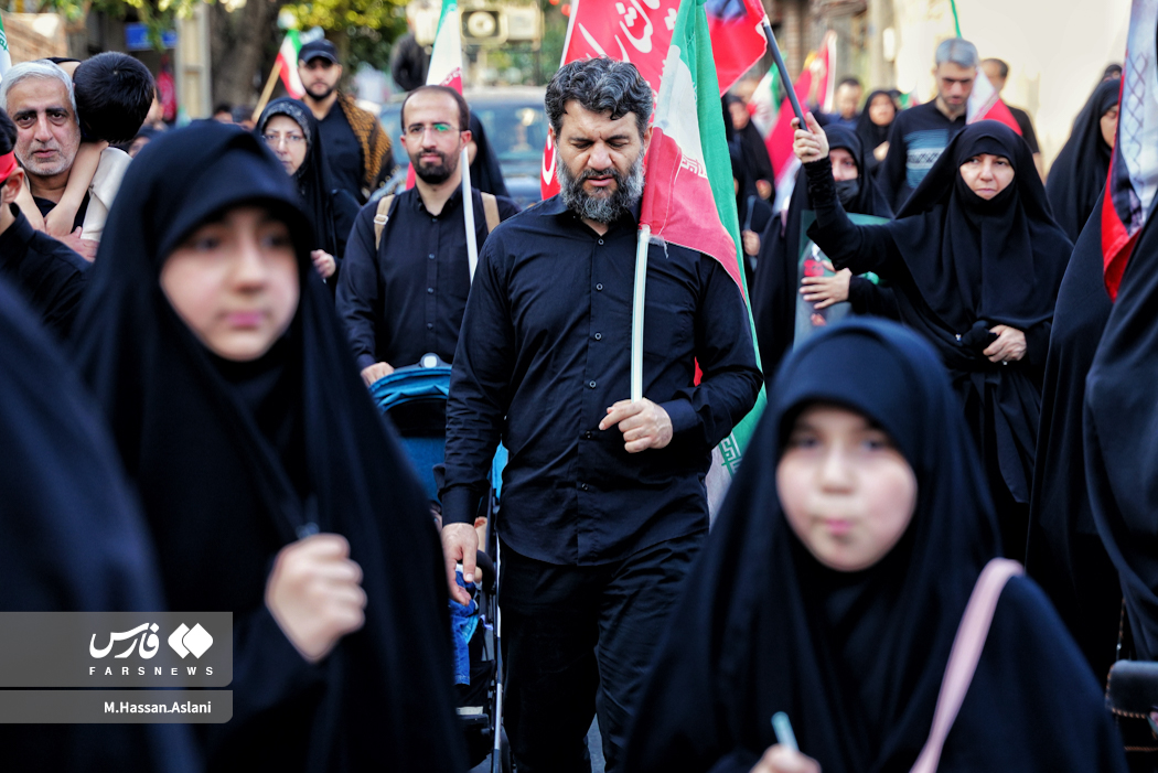 تصاویر: تشییع پیکر شهید «مصباح‌الهدی باقری‌کنی»، داماد رهبر شهید انقلاب