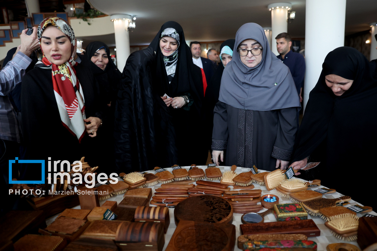 تصاویر: نمایشگاه خیریه انجمن دیپلماتیک بانوان