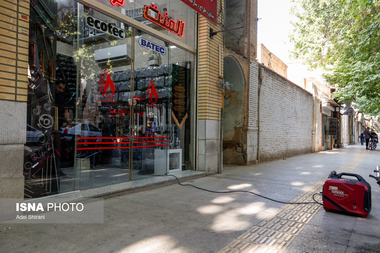 تصاویر: بازار اصفهان همزمان با خاموشی‌های تابستانی