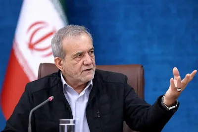 پزشکیان: درباره اسنپ‌بک با اروپایی‌ها صحبت کردیم و به توافقی ظاهری رسیدیم، اما آن‌ها وقتی با آمریکا‌ گفت‌وگو می‌کردند، بهانه می‌آوردند/ به کشورهای اروپایی گفتم رفتاری که اسرائیل در منطقه دارد آنقدر شور شده که کسی جرئت دفاع از او را ندارد