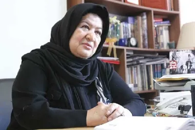 واکنش پوران درخشنده به آزارجنسی در مدرسه‌ای در تهران: از وزارت ارشاد بپرسید چرا نمی‌گذارند «هیس، پسران ...» را بسازم