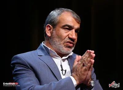 کدخدایی: ردصلاحیت احمدی‌نژاد به خاطر بحث دوقطبی شدن نیست؛ بحث های دیگری است که به موقع اعلام می‌کنیم / اگر مسئولان می توانند امکانات و تسهیلات را فراهم کنند، ورود بانوان به ورزشگاه ها نباید اشکالی داشته باشد