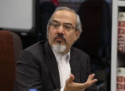 ضوابط فقهی و شرعی حجاب نقض شده/ قانون، زمانی نماد اقتدار حاکمیت است که از سوی شهروندان مورد احترام باشد/ در طول تاریخ هزاران نمونه از ناسازگاری قوانین متروک و فسیل شده وجود دارد که به دلیل عدم پذیرش و فقدان زمینه اجتماعی، نمادی از ضعف و تضعیف اقتدار شده