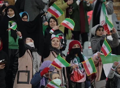 مسئول کمیته مسابقات لیگ برتر با رد اظهارات وزیر ورزش: نامه فیفا برای ورود بانوان، الزام‌آور است نه پیشنهادی