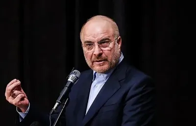 قالیباف: باید نوسانات ارزی را مدیریت کنیم/ در بودجه بنا شد که کالابرگ الکترونیکی برای دهک‌های پایین اختصاص داده شود تا نوسانات در کالا‌های اساسی پوشش داده شود/ ناترازی‌ها ناشی از ناترازی در مدیریت است/ باید اکنون همه در کنار هم بایستیم، آن هم در شرایطی که دشمن سرمست شده
