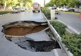 سخنگوی مدیریت بحران کشور: بیشترین جمعیت تحت تأثیر فرونشست در استان‌های تهران زندگی می‌کنند؛ شدت فرونشست در این منطقه بالاست و بر کشاورزی و زیرساخت‌های اصلی کشور تأثیرات منفی گذاشته / استان خراسان رضوی بیشترین وسعت پهنه فرونشست را در کشور دارد