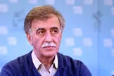 ببینید/ همایون اسعدیان: عمو اکبر، برای اینکه سختی روزگار را کمی برای ما آرام کردی، سپاسگزار تو هستیم
